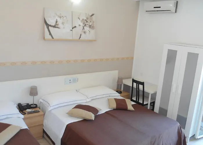 Otel Indipendenza