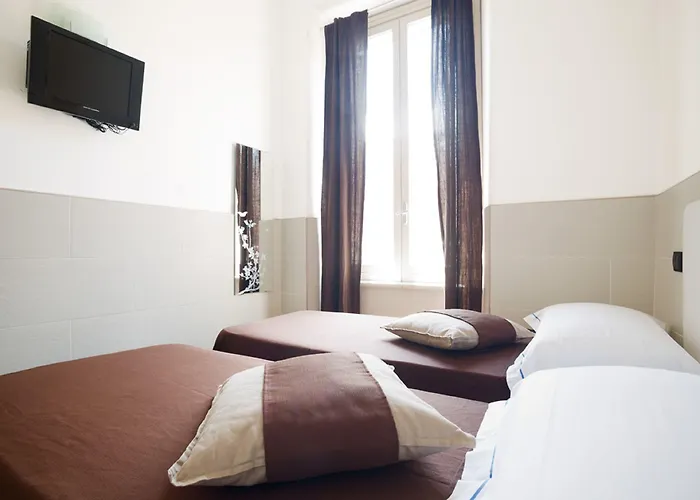 Indipendenza Otel *